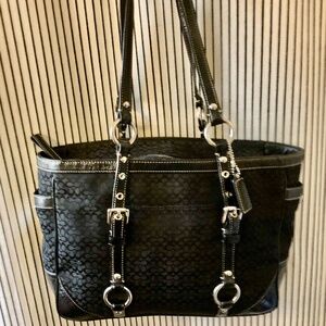 COACH Canvas signature tote with Patent Leather trim and silver hardware.